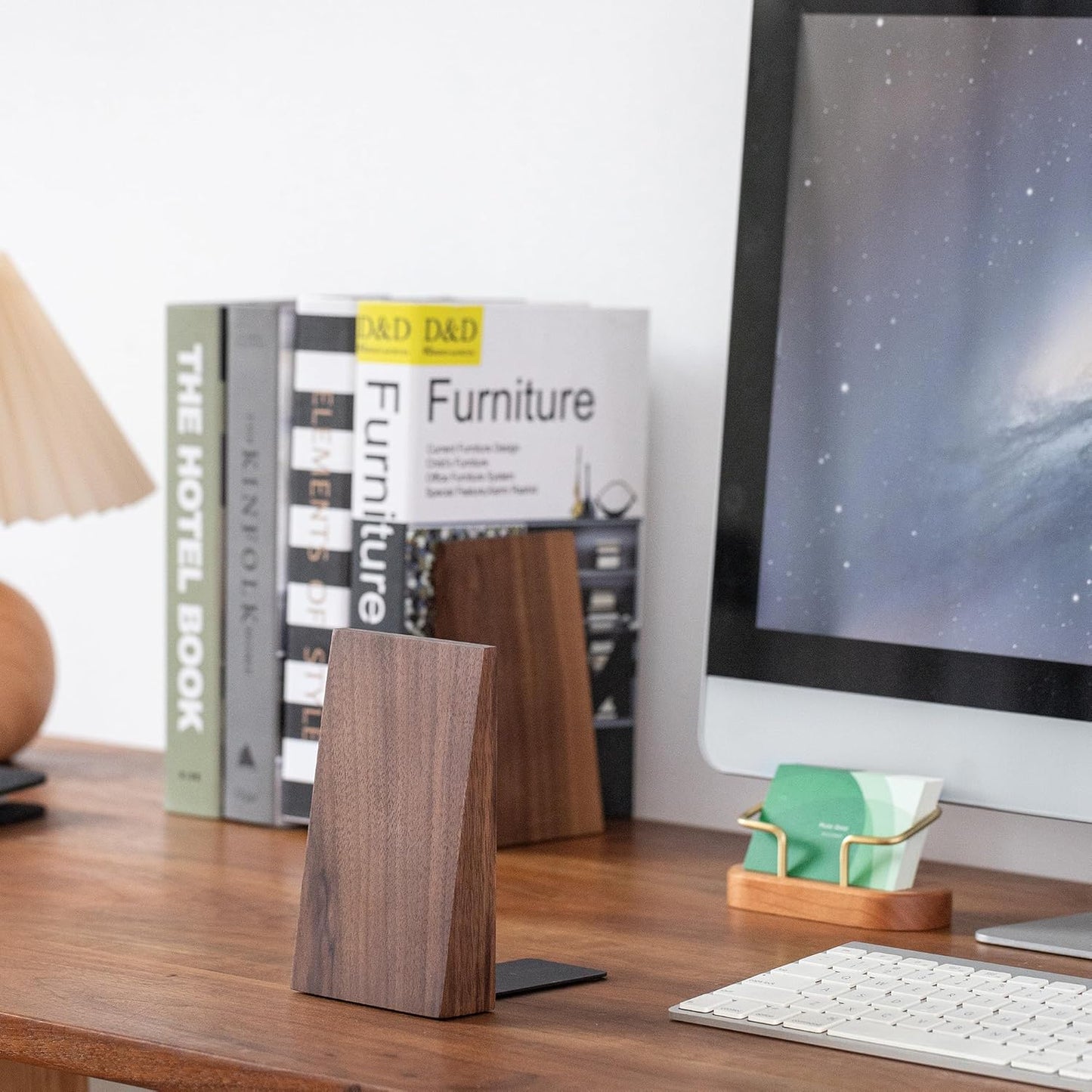 Muso Wood Thickened Wooden Bookends for Heavy Books, Creative Decorative Non-Skid Handmade Walnut Wood Ends for Shelves